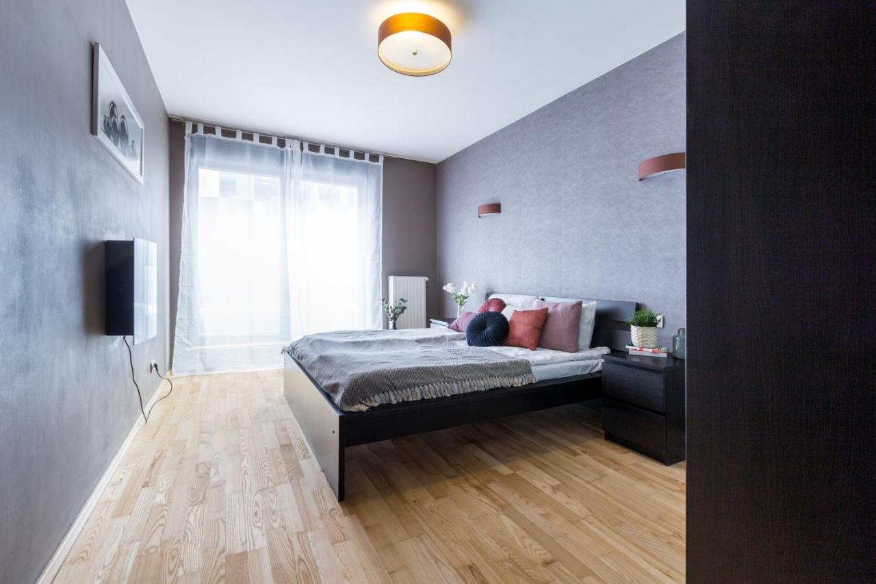 Friendhouse Apartments Angel City Cracovie Extérieur photo
